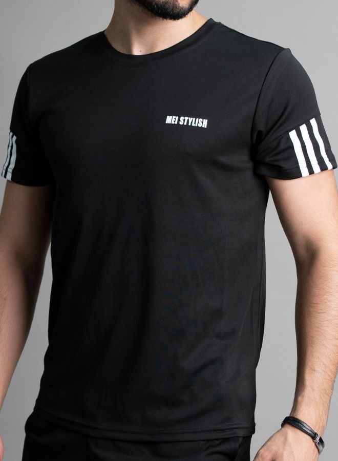 Men Activewear T-Shirt and Shorts Set Suitable for Indoor and Outdoor