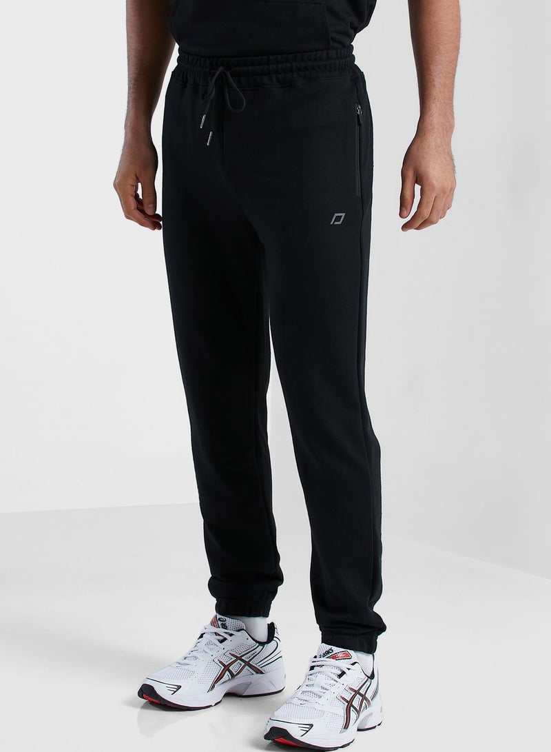 Athleisure Essential Joggers Black