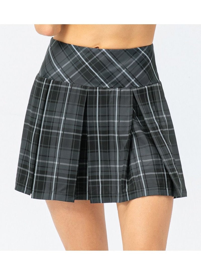 New plaid sports dress in spring and summer outdoor running a skort tennis a skort two yoga accordion pleated skirt.