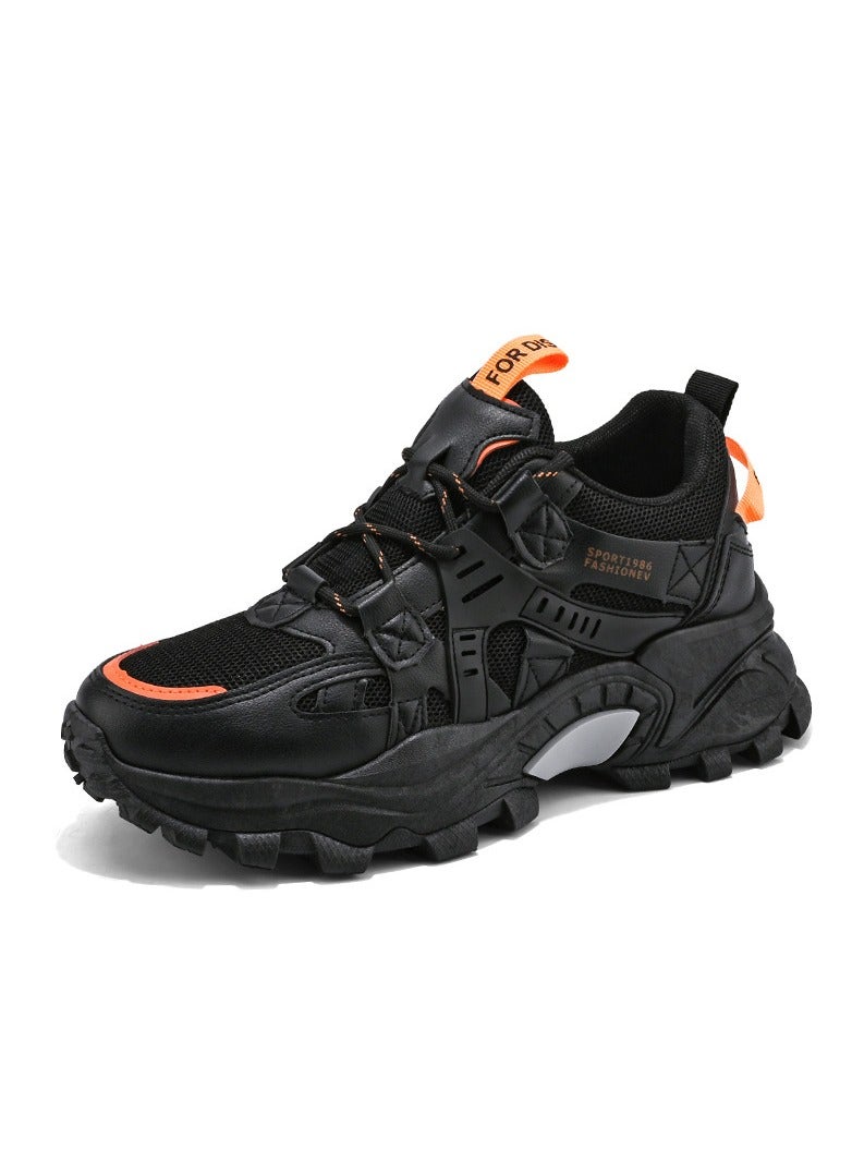 Wearing Low Top Breathable Sports Shoes For Men