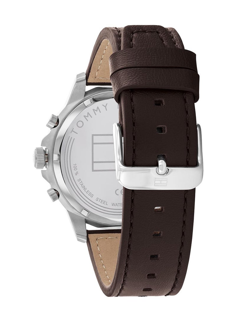 Leather Analog Wrist Watch 1710476