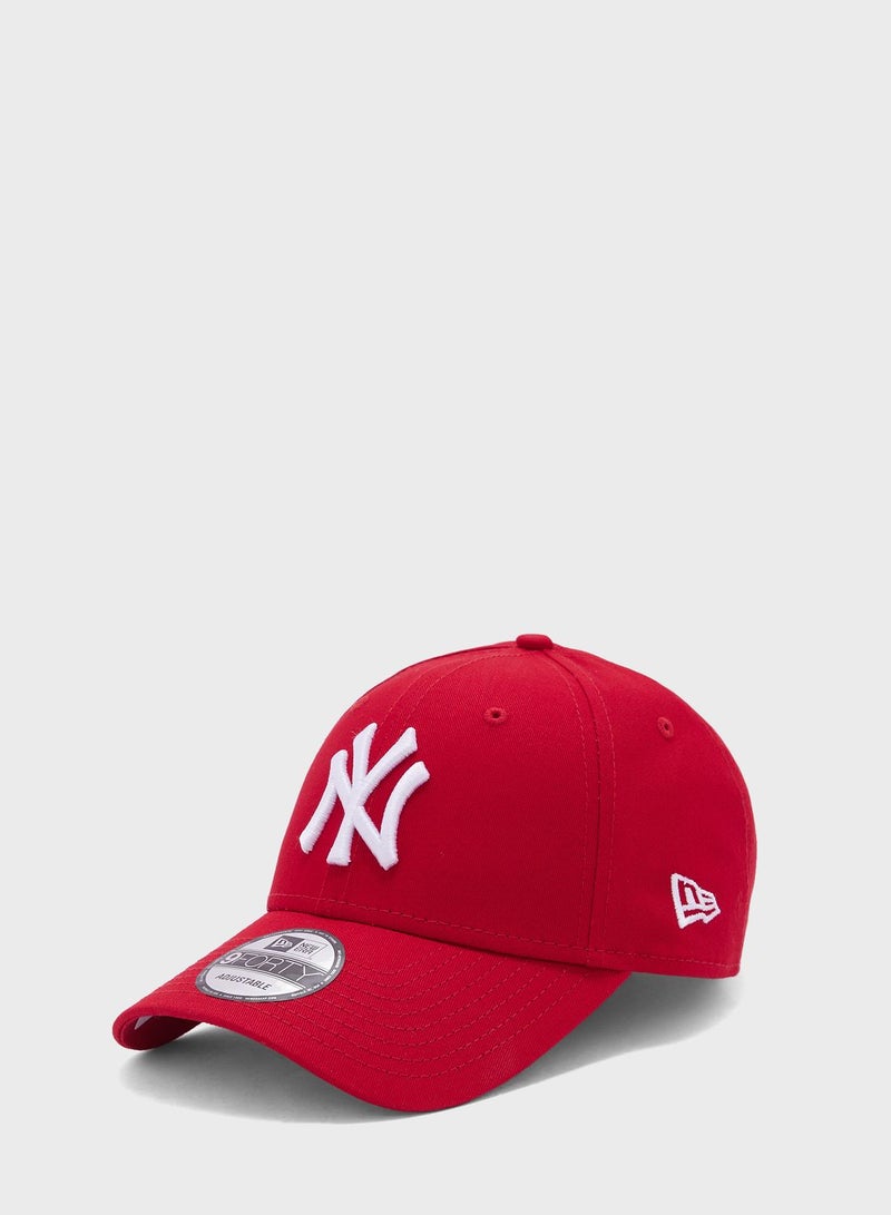 9Forty New York Yankees Cap