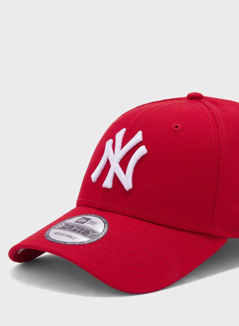 9Forty New York Yankees Cap