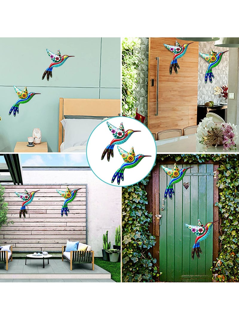 SYOSI Metal Hummingbird Wall Decoration, Wrought Iron Hummingbird Sculptures Colorful Hummingbird Hanging Decoration for Indoor Outdoor Yard Lawn Garden Tree Fence (2Pcs)