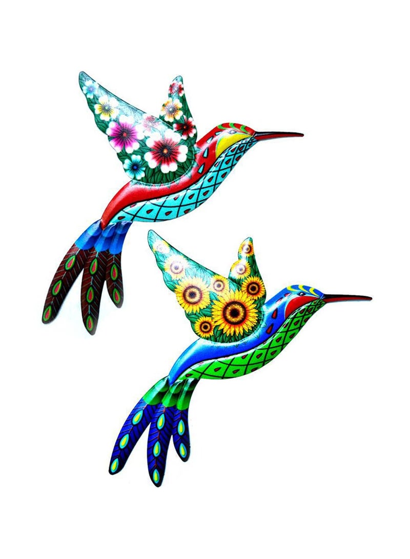 SYOSI Metal Hummingbird Wall Decoration, Wrought Iron Hummingbird Sculptures Colorful Hummingbird Hanging Decoration for Indoor Outdoor Yard Lawn Garden Tree Fence (2Pcs)