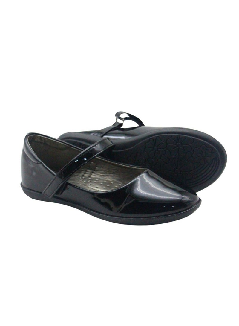 Girls and Kids School Shoes | Soft Bottom, Hook and Loop, Flats and Lightweight for Little Kid | Casual Baby Girl Shoes for Party, School Uniform, Black Dress and Wedding Dress.