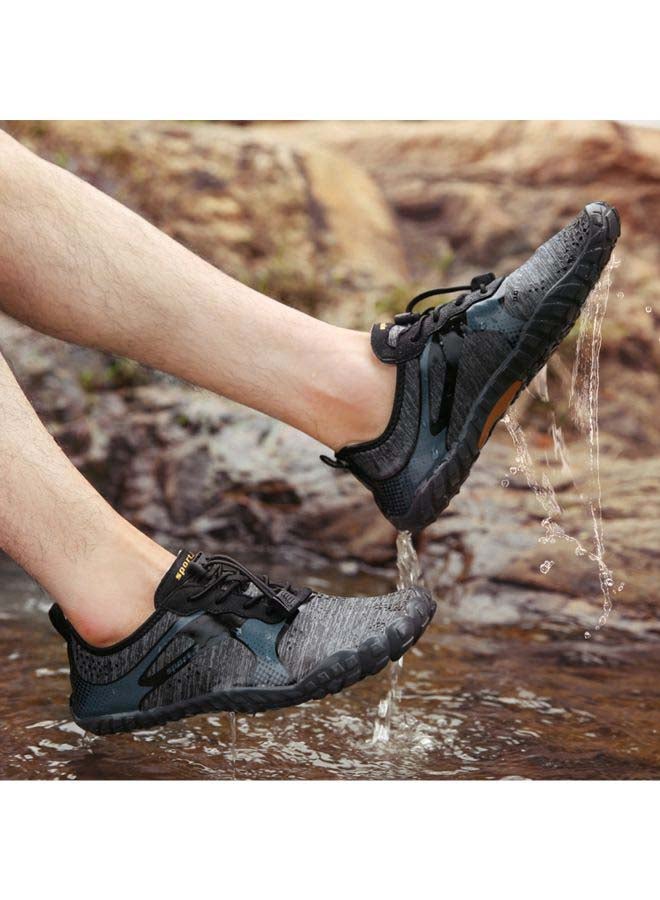 Breathable Waterproof Shoes 25.0x18.0x5.0cm