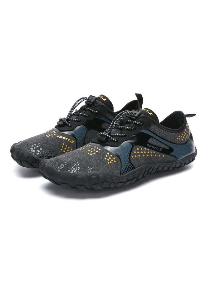 Breathable Waterproof Shoes 25.0x18.0x5.0cm