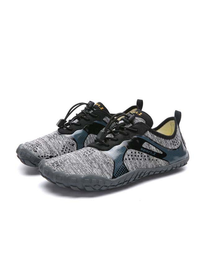 Breathable Waterproof Shoes 25.0x18.0x5.0cm