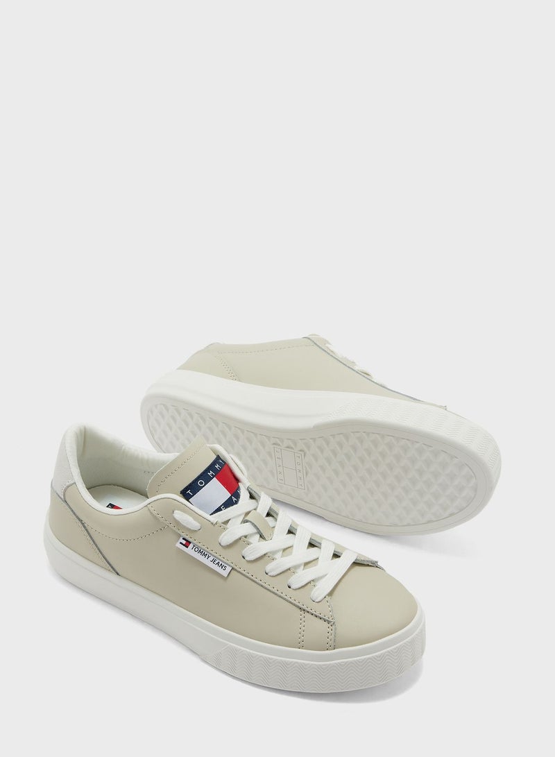 Tjw Cupsole Sneaker Ess