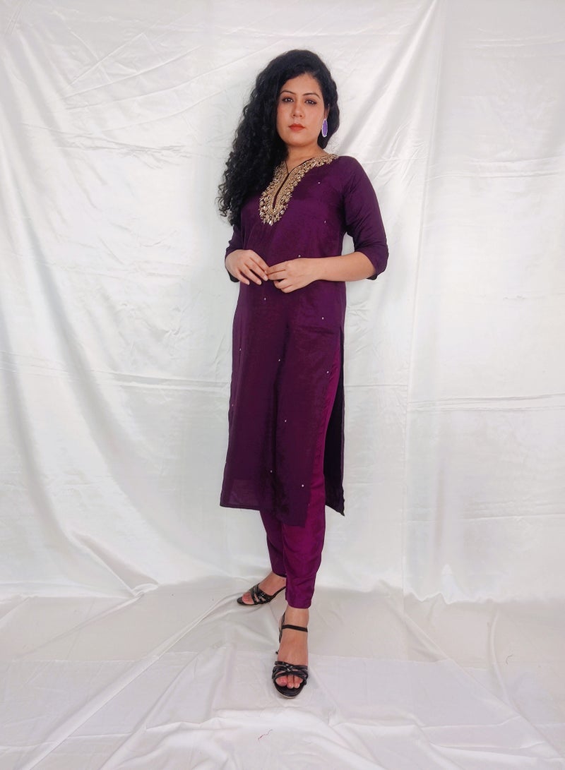 PRIYA’S PANACHE Stunning Embellished Kurta-Pant Suit with Organza Dupatta.
