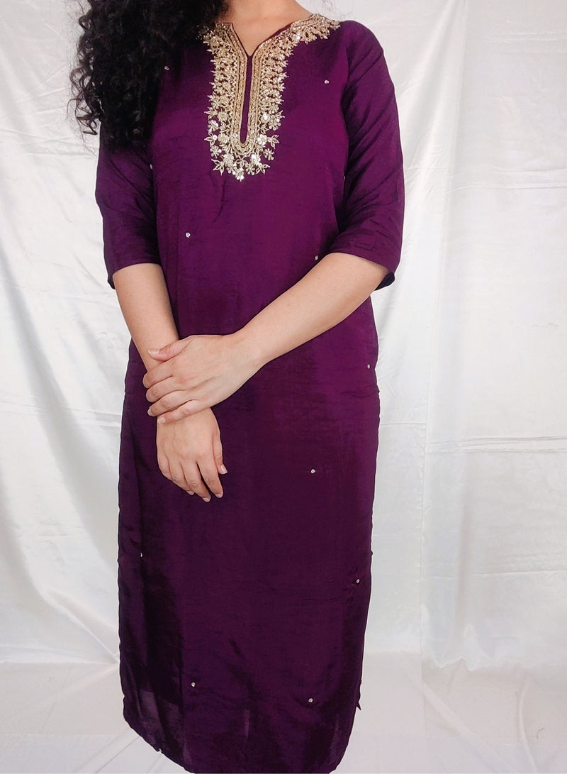 PRIYA’S PANACHE Stunning Embellished Kurta-Pant Suit with Organza Dupatta.
