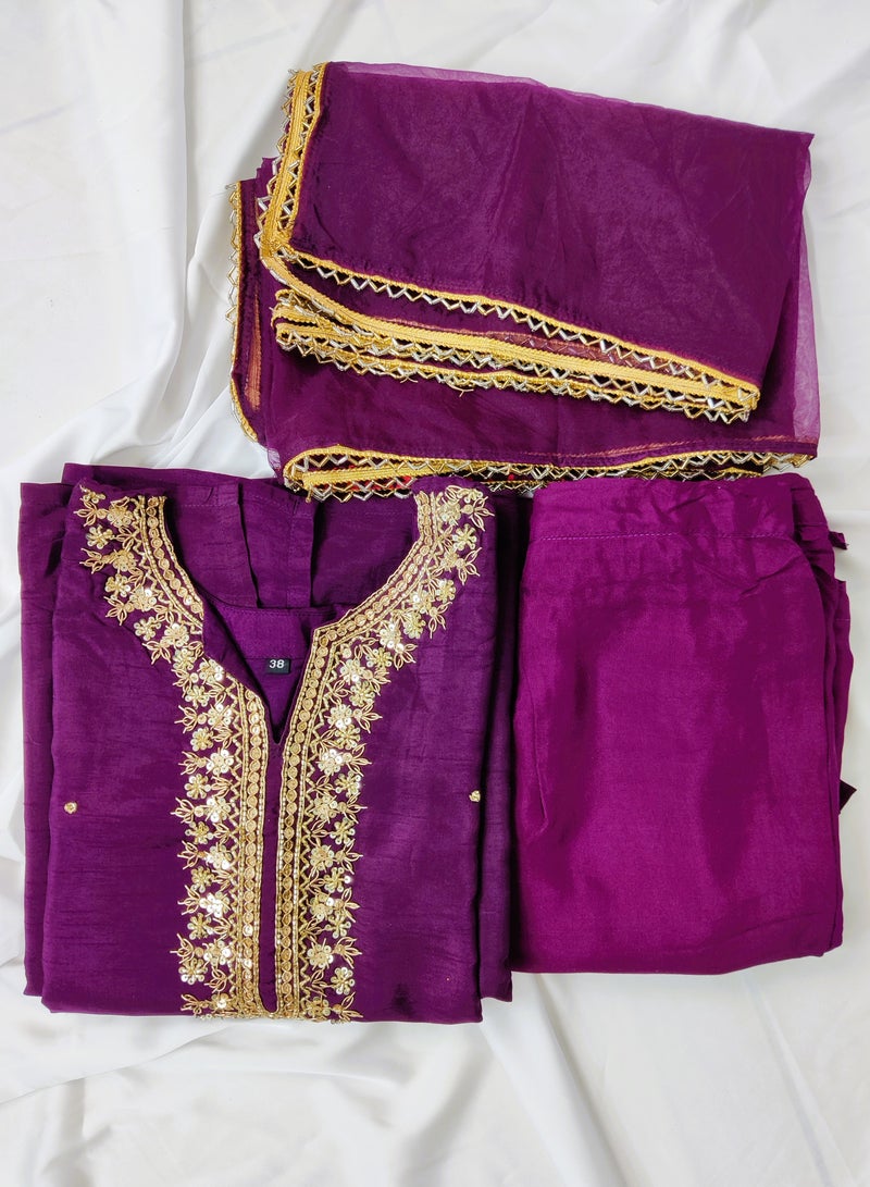 PRIYA’S PANACHE Stunning Embellished Kurta-Pant Suit with Organza Dupatta.