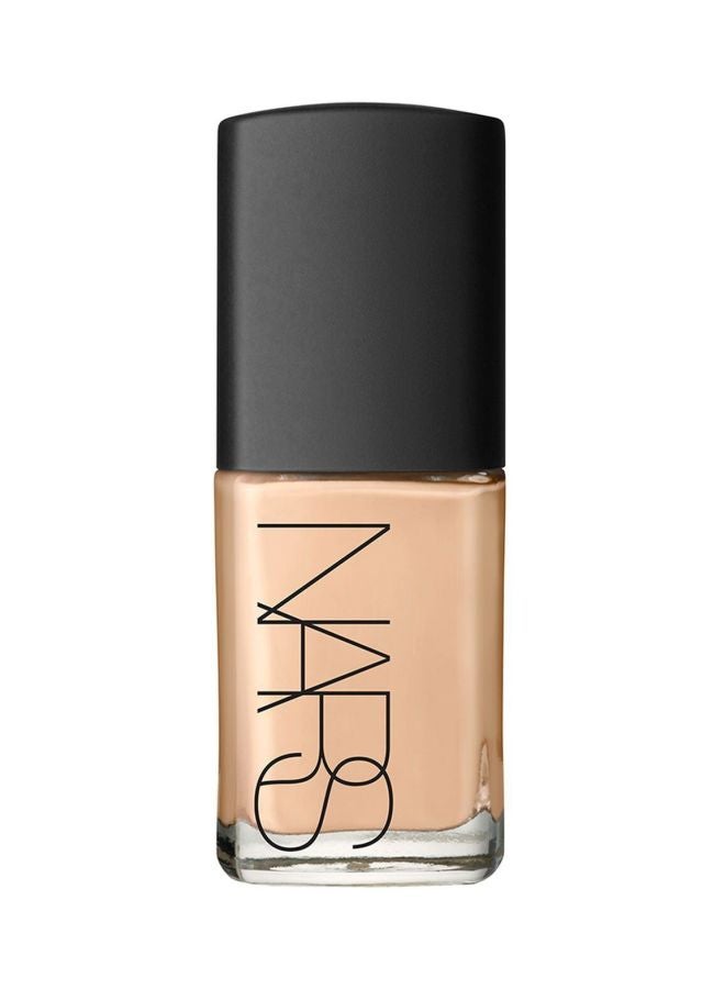 Sheer Glow Long Lasting Foundation Santa