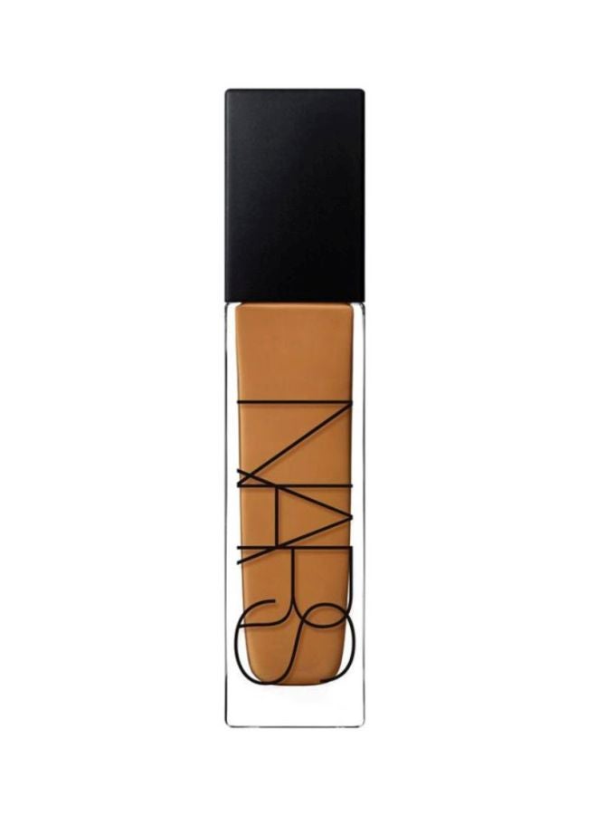 Radiant Longwear Foundation Macao