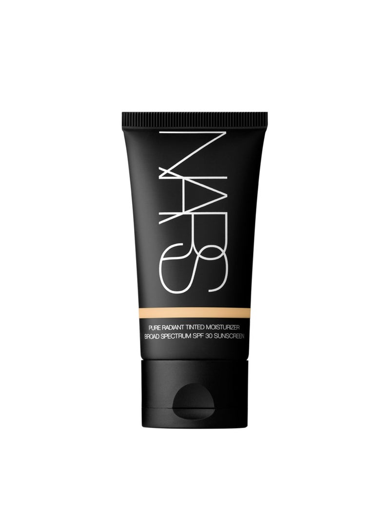 Pure Radiant Tinted Moisturizer Finland
