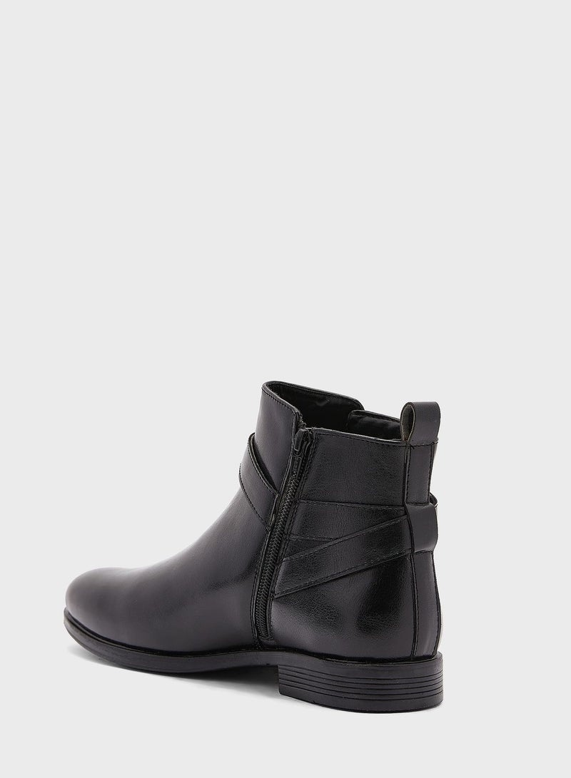 Belt Details Chelsea Boots