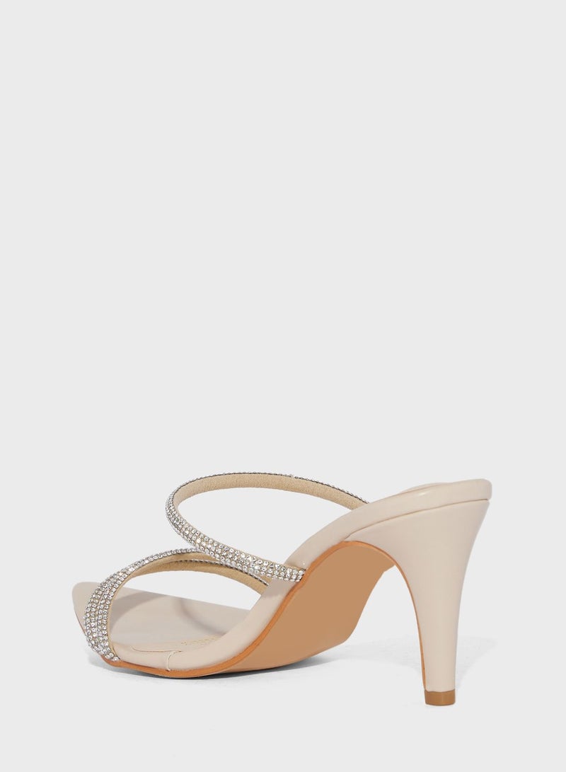 Pointed Toe Sandal With Diamante Trim