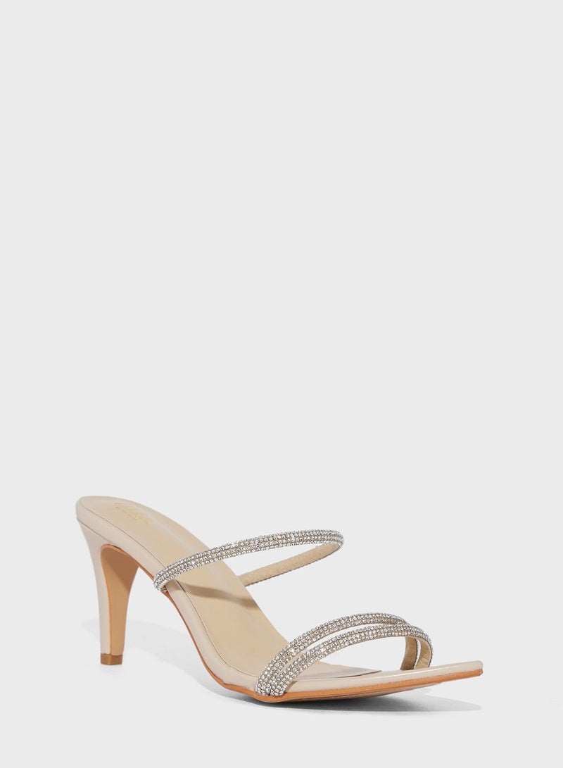 Pointed Toe Sandal With Diamante Trim