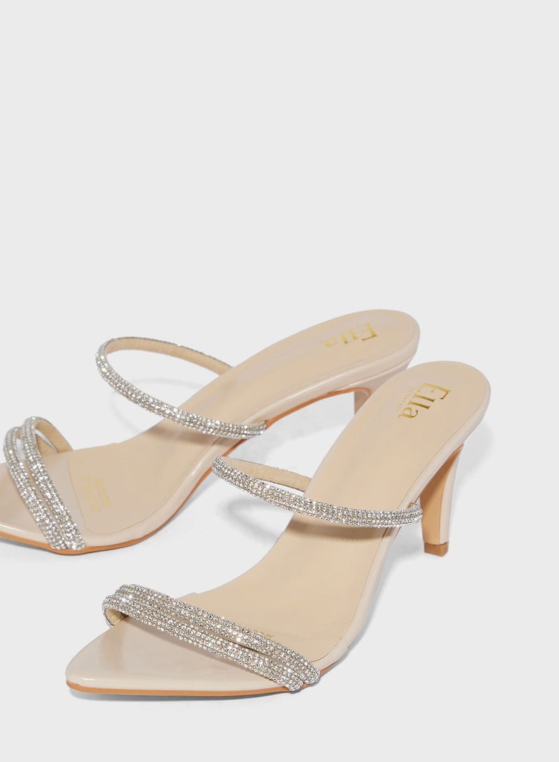 Pointed Toe Sandal With Diamante Trim