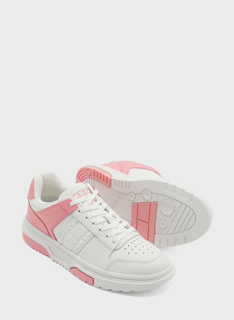 The Brooklyn Low Top Sneakers