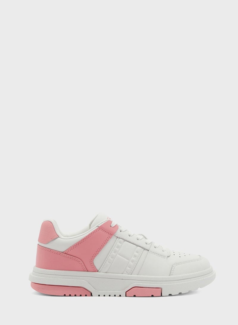 The Brooklyn Low Top Sneakers