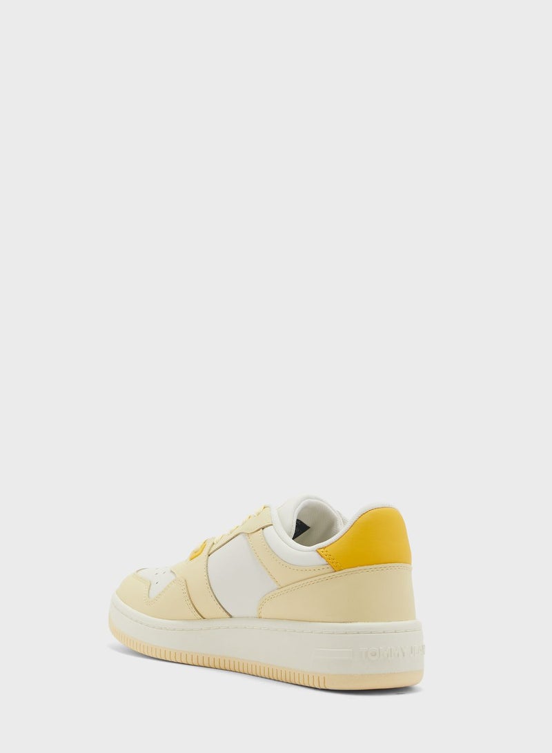 Retro Basket Tonal Logo Low Top Sneakers