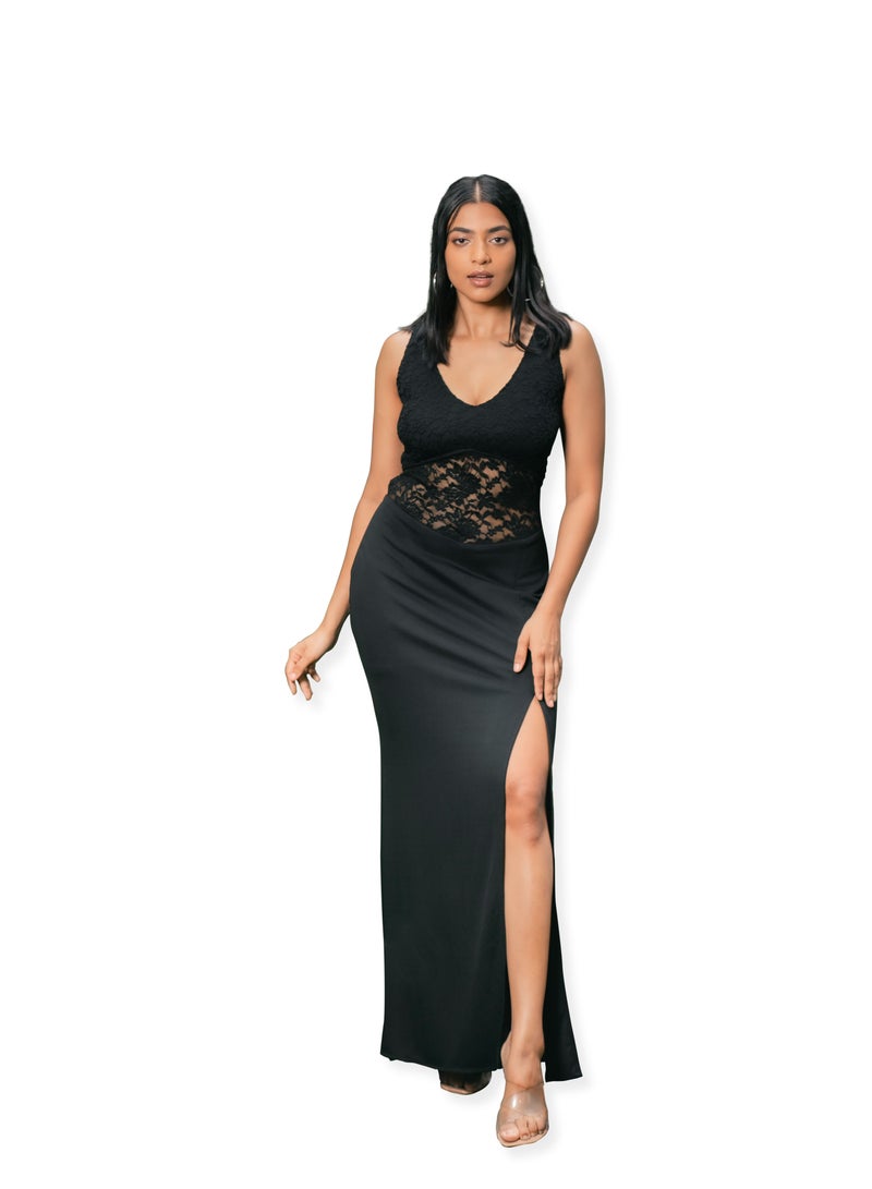 Glamourous Lace Detailed Fitted Maxi Dress