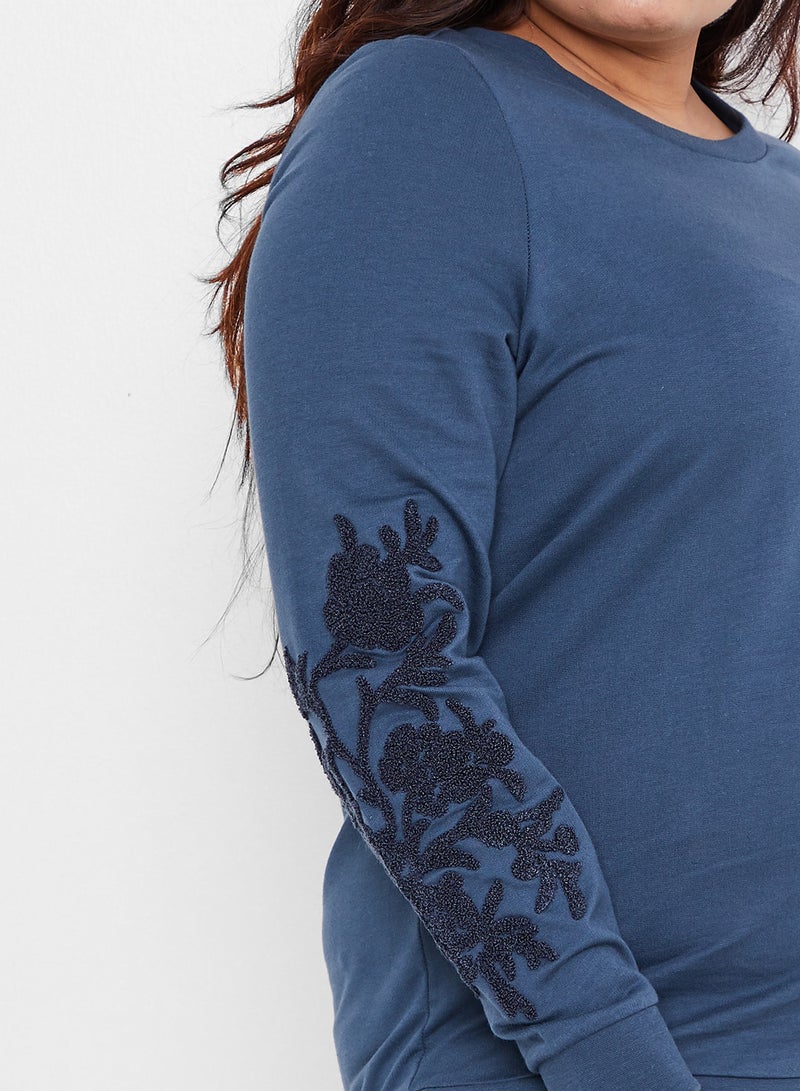 Floral Embroidered Sweatshirt Midnight Navy