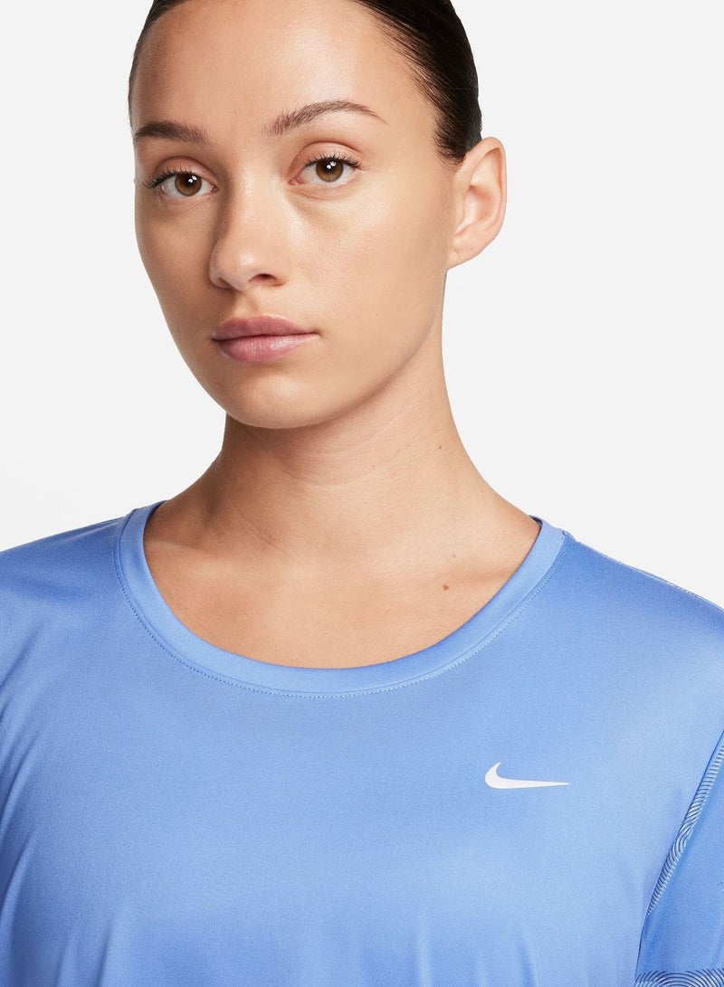 Dri-fit swoosh aop short-sleeve crop T-shirt