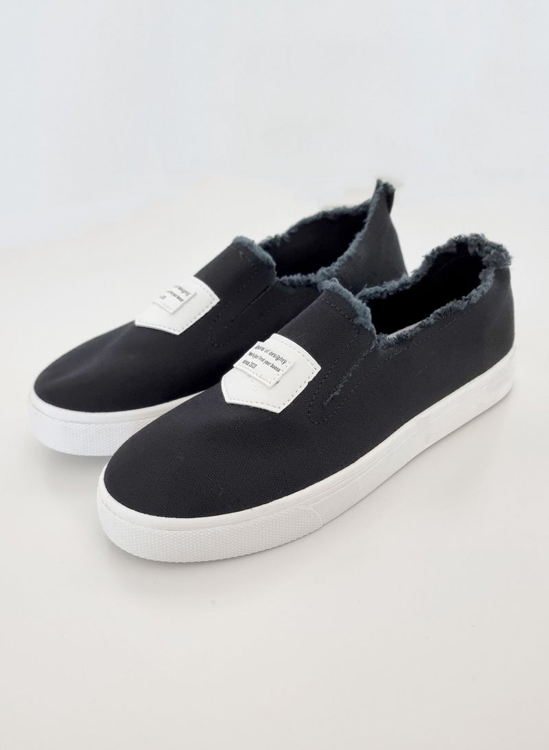 Fashion Unisex  Shoes Round Toe Trainers Solid Color Black Shoes Comfortable Soles Slip-On Simple Flats Fashion Sneakers