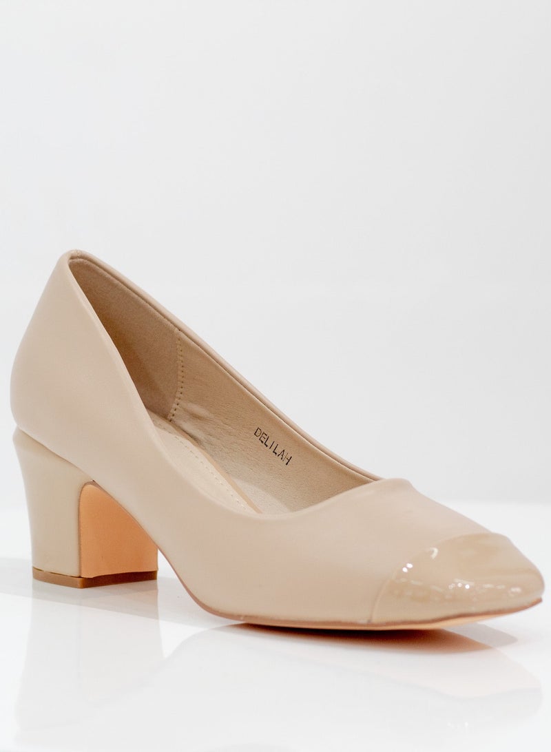 Delilah comfy 5cm heel pointy court shoe nude