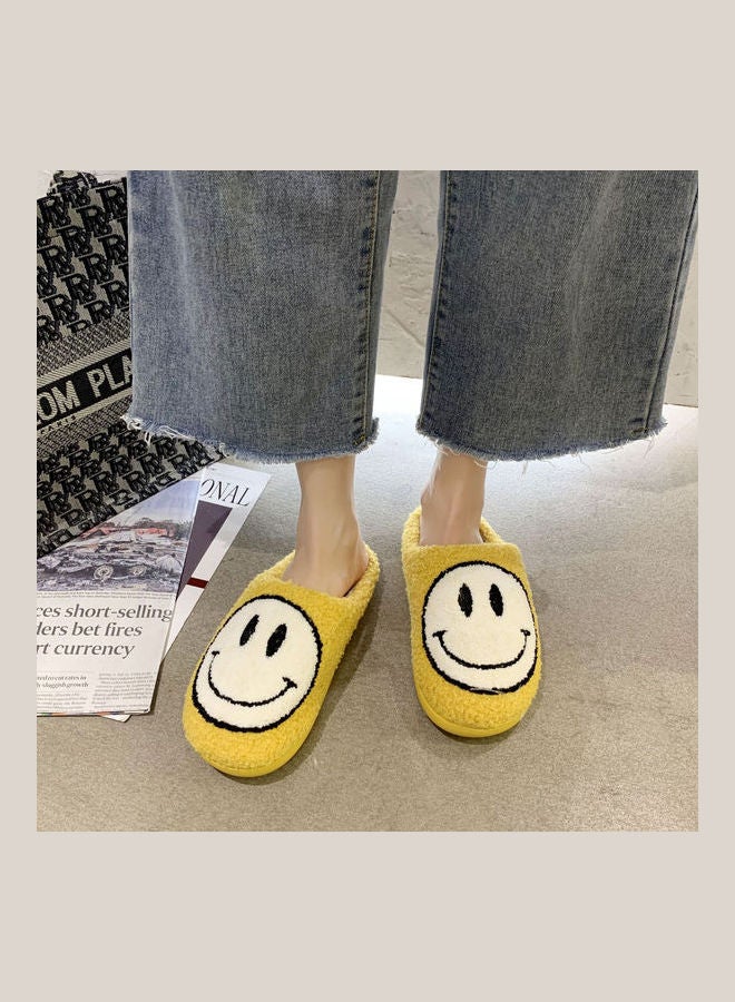 Smiley Face Designed Bedroom Slippers Yellow/White