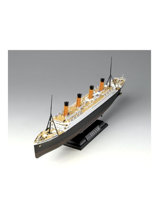R.M.S. Titanic Model Kit 14214