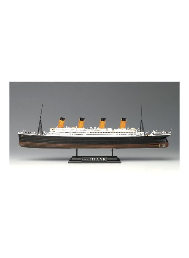 R.M.S. Titanic Model Kit 14214