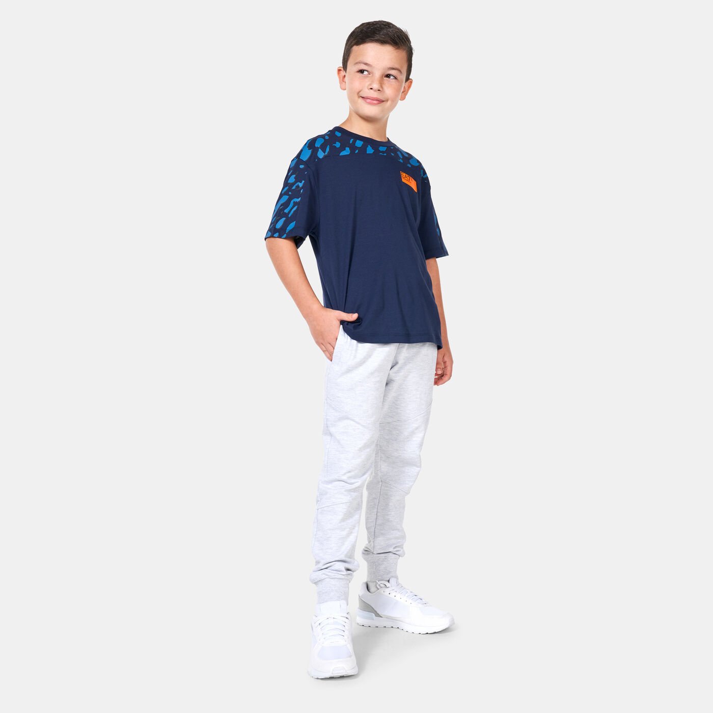 Kids' Graphic Series T-Shirt (Older Kids)