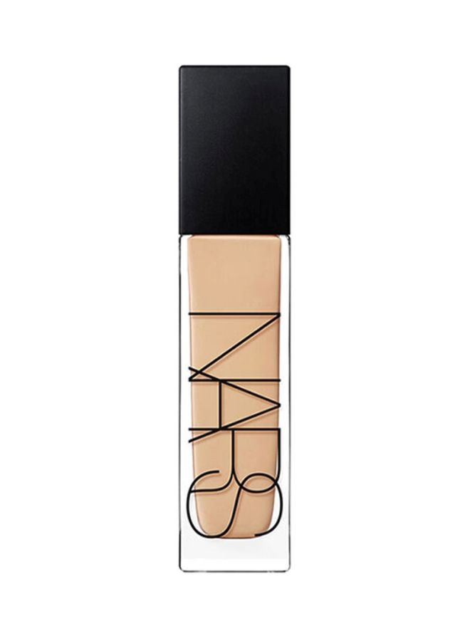 Radiant Longwear Liquid Foundation Beige