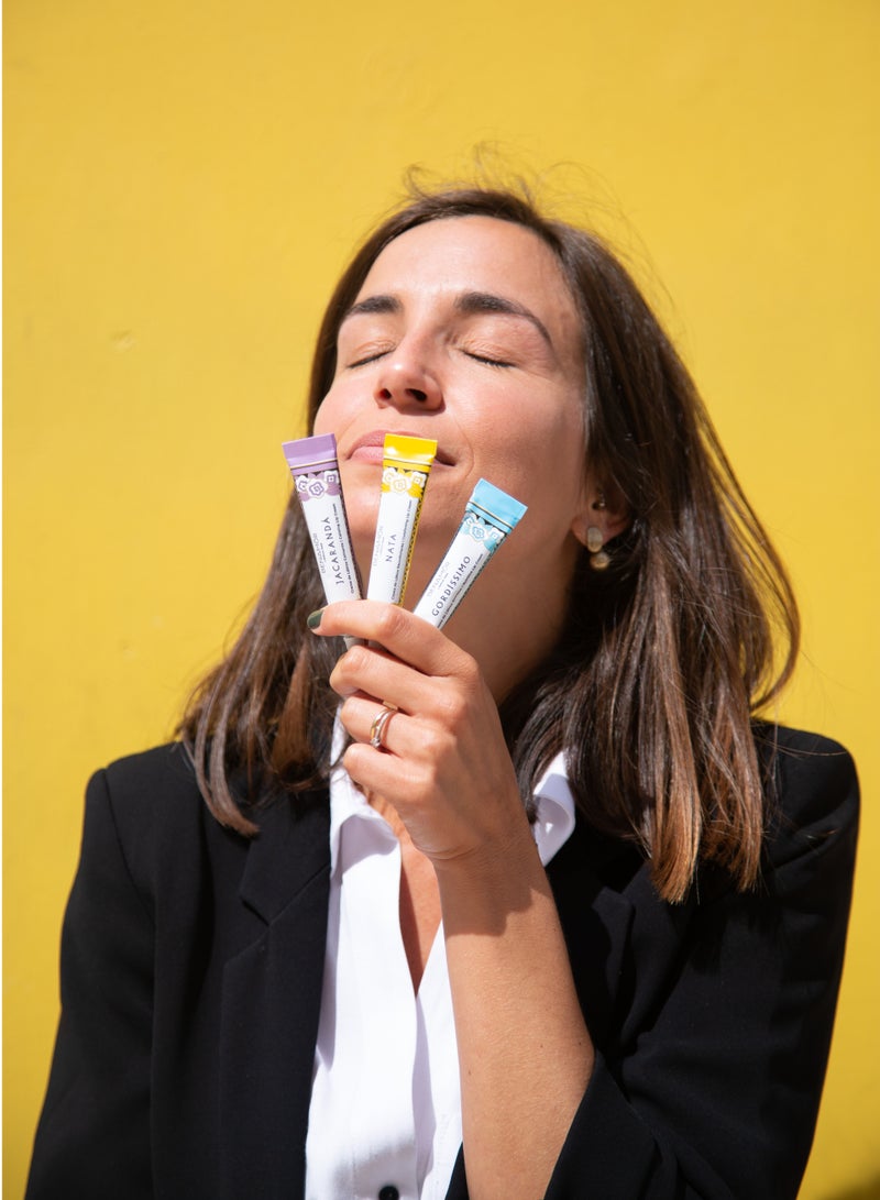 Benamor Gordissimo Lip Cream Shea butter and Almond Oil Protects Nourishes Moisturizes and Softens the Lips Hydrating Lip Cream 10ml