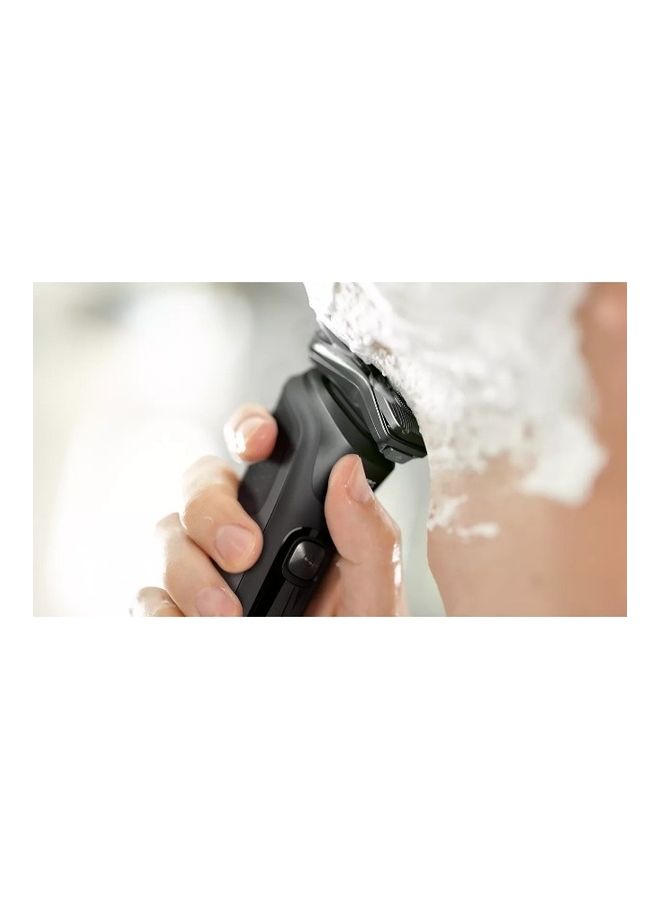 Shaver series 5000 Wet and Dry Electric Shaver S5588/30 Deep Black