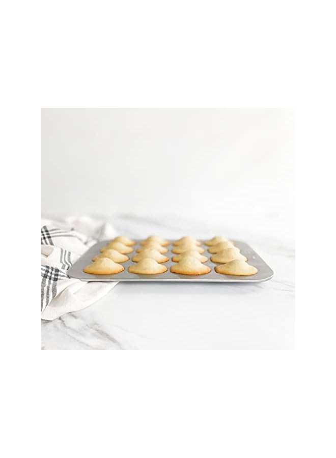 Pan Bakeware Madeleine, Warp Resistant Nonstick Baking Pan, Made In The From Aluminized Steel, 16-Well, Silver