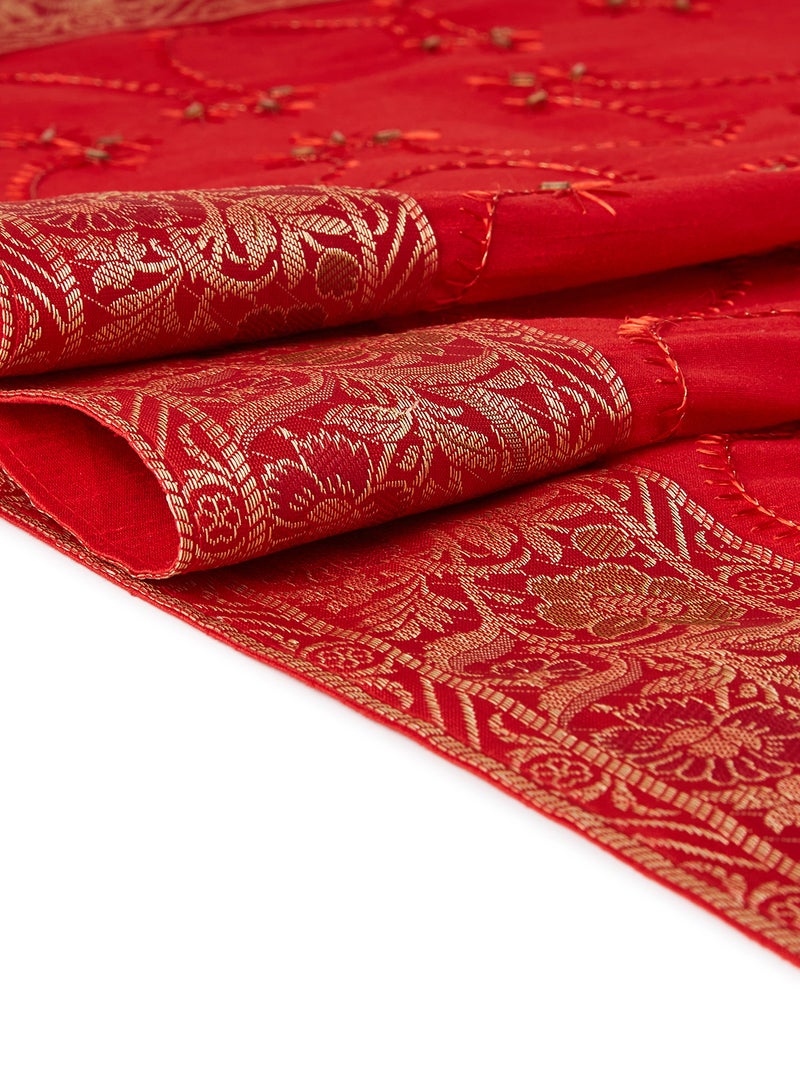 5-Piece Embroidered Placemat and Table Runner Set Red