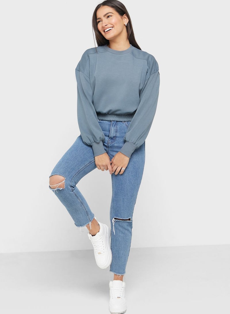 Round Neck Knitted Sweatshirt