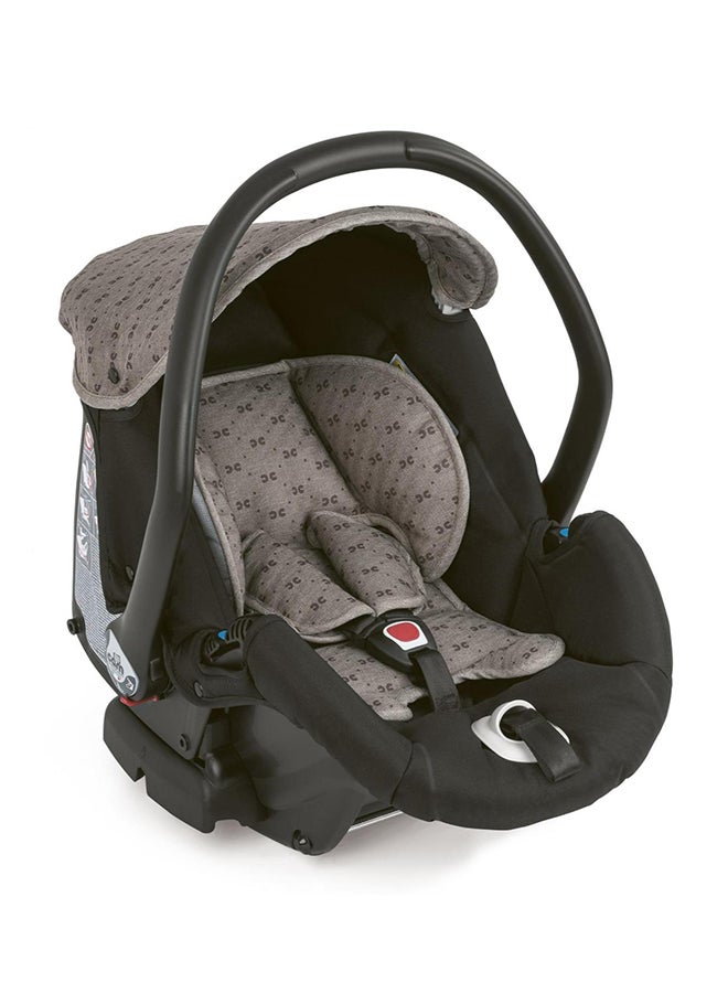 Vogue Baby Travel System - Blue, From 0 To 4 Years Old, Spacious Carrycot, Mattress, Hood With Extendable Sun Visor, Rocking Function, Compact Folding Pushchair, Made In Italy, Safety Harness