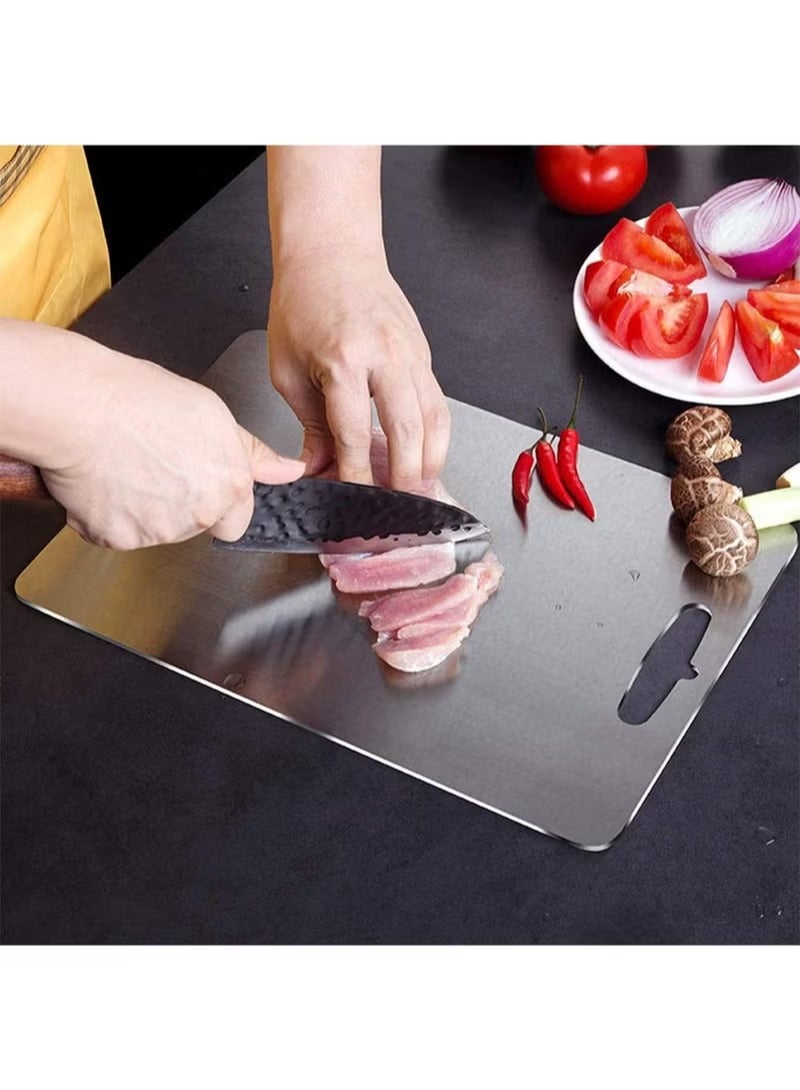 2Pcs Cutting Board，Kitchen Cutlery Accessories, Heavy Duty Non-Slip，304 Stainless Steel Cutting Board, Dishwasher Safe Cutting Board - Thick Cutting Board for Meat, Vegetables, Fruits, Easy Grip Handle, Non-Slip (Silver)