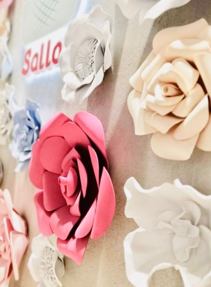 2-Piece 3D Foam Flowers Wall Décor Pink Color