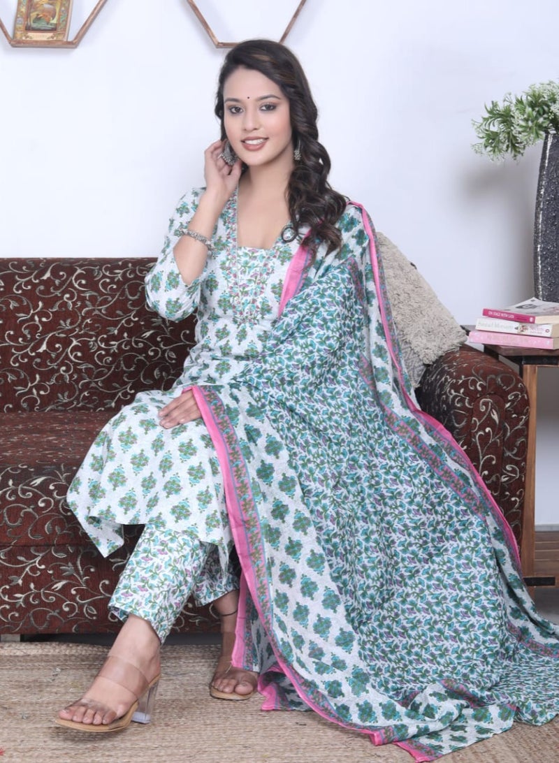 Two Directional Print Cotton Kurti Pant Dupatta Set Ethnic Wear for Women.