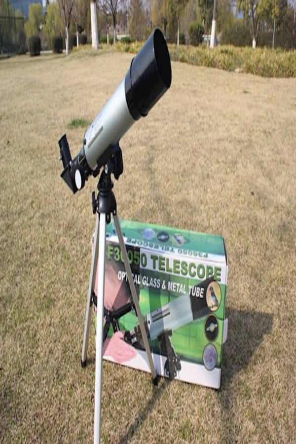 Introductory Astronomy Telescope