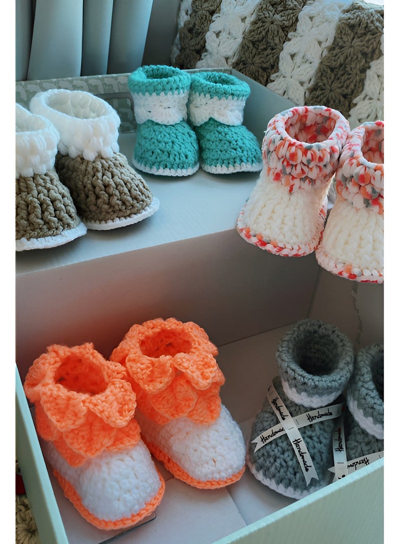 Gift Set for New Born - 4 cute crochet baby shoe pairs multicolour