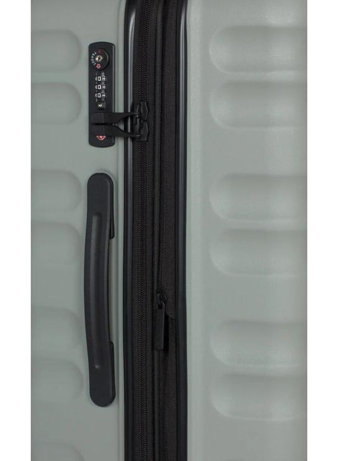 The Clifton Cabin with Pocket has all the features of our best-selling Clifton cases, with the added benefit of a chic but practical front pocket.
