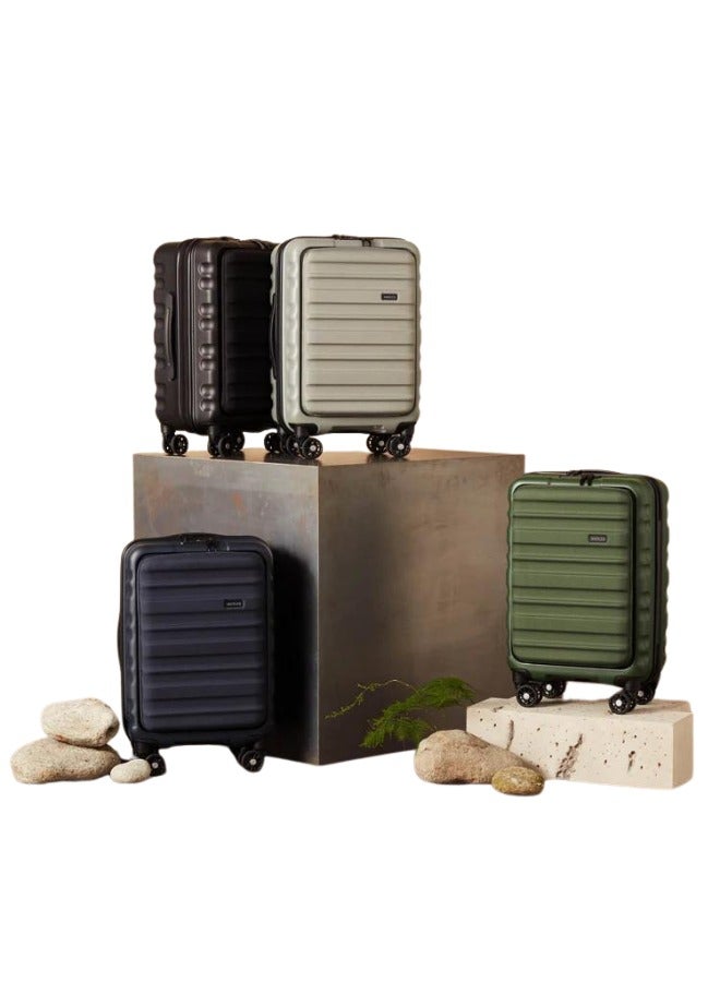 The Clifton Cabin with Pocket has all the features of our best-selling Clifton cases, with the added benefit of a chic but practical front pocket.